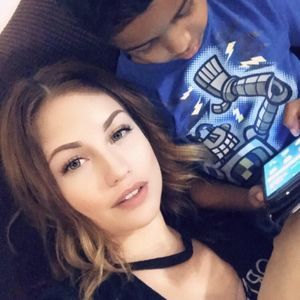 Meet your Posher, Crystal